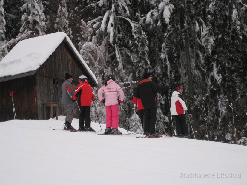 2010_01_30 Skifahren mit der Stadtkapelle (14)